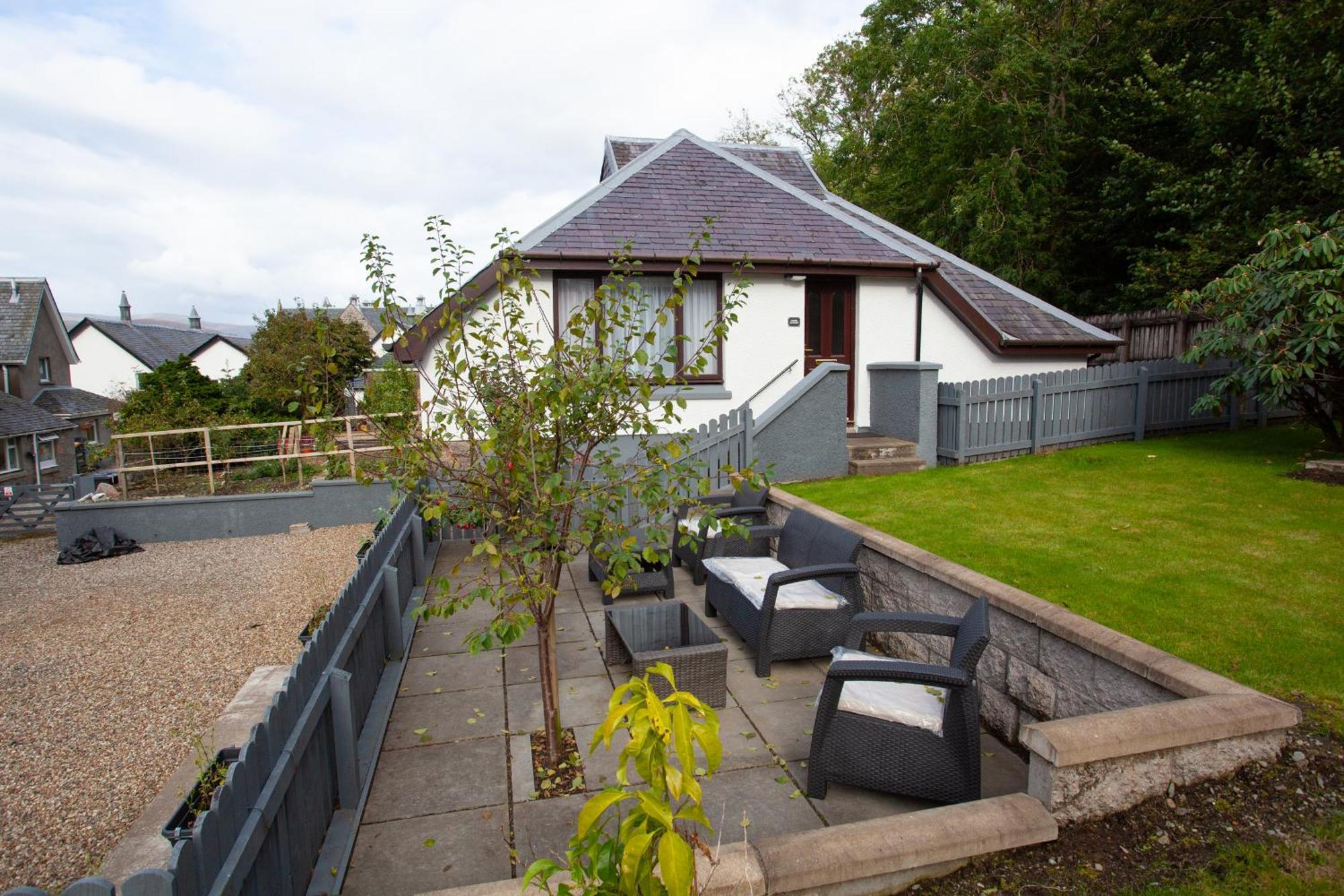 Lochiel Villa Guest House Fort William Exterior photo
